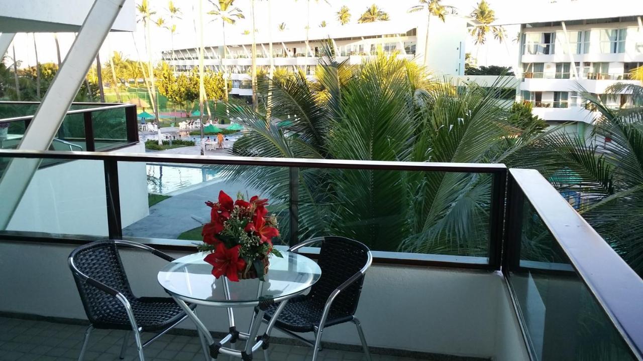 Apartamento com Varanda